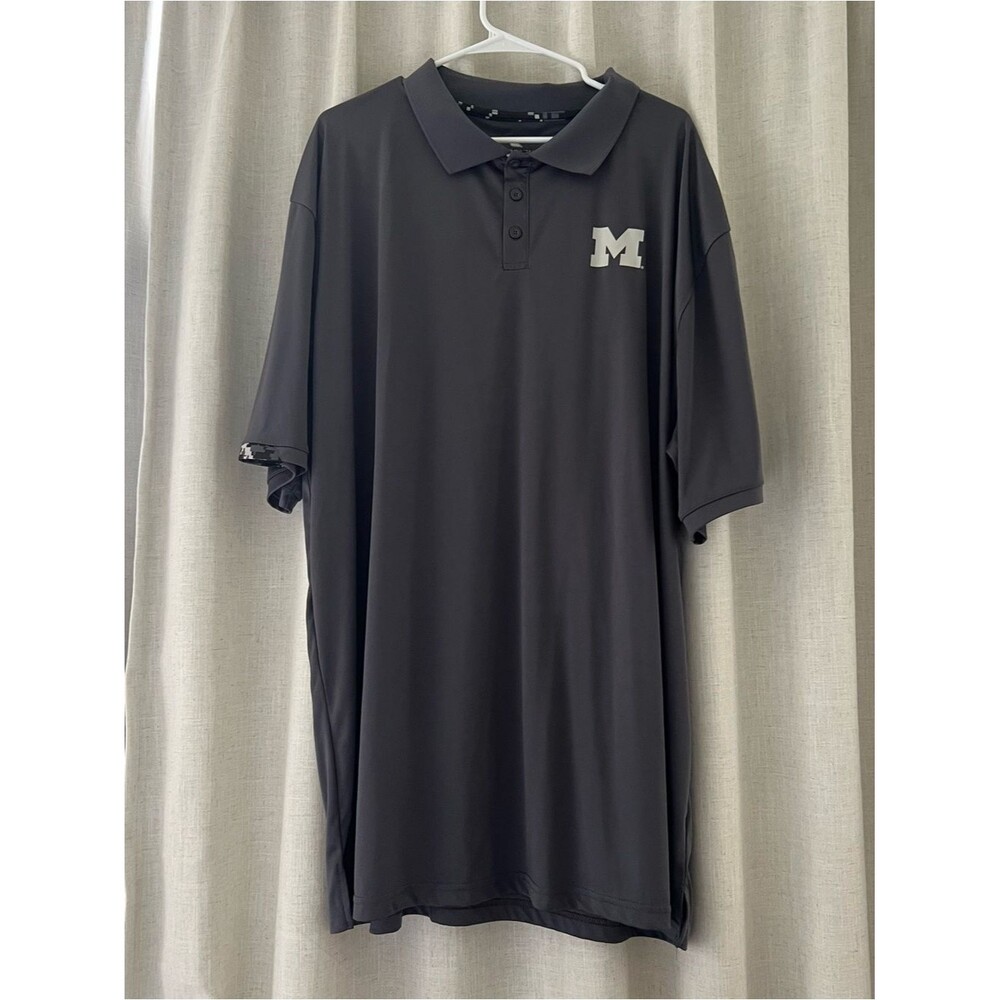 Men's Gray Polo Shirt with Contrast University of Michigan 'M' Chest Logo